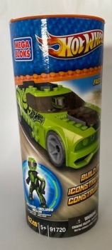 MEGA91720 - Auto da corsa verde HOTWHELLS con carattere