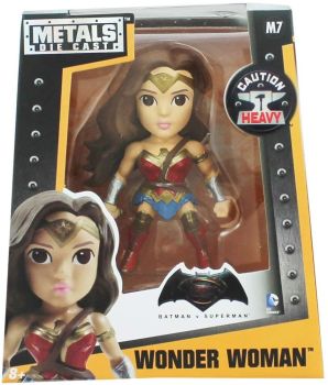 JAD97667 - DC Comics WONDER WOMAN capelli marroni figura BATMAN vs SUPERMAN - 10 cm