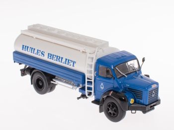 G111A039 - BERLIET GLR8 M2 4x2 Petroliera BERLIET 1960