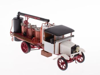 G111A043 - BERLIET CBA 9 Carrello porta alambicchi 1925