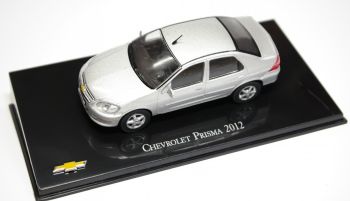 MAGCHEPRISMA - 2012 CHEVROLET Berlina Prisma grigia a 4 porte