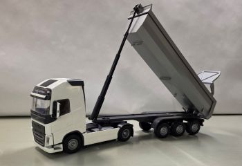 EMEK22351 - VOLVO FH16 4x2 bianco con cassone a 3 assi