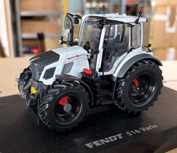 CW0316 - FENDT 516 Vario - Blanc