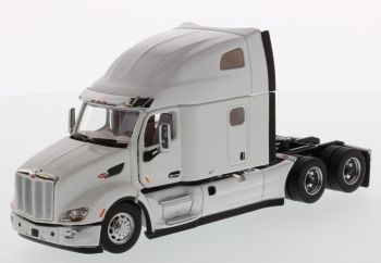 DCM71072 - PETERBILT 579 6x4 Bianco