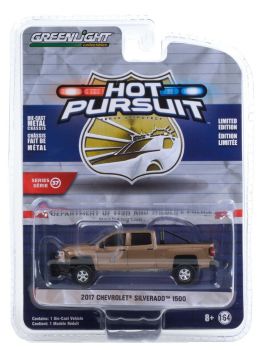 GREEN42950-E - CHEVROLET Silverado 1500 pick-up cabina doppia 2017 marrone metallizzato La serie Hot Pursuit venduta in blister