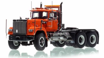 HHR138G-1 - MACK Superliner Heavy Spec con assali tandem Arancione