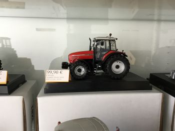 CW0080 - MASSEY FERGUSON 8220 ruote larghe