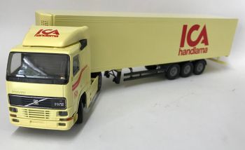 CON4608/08 - VOLVO FH 12 Con rimorchio refrigerato a 3 assi HANDLAMA