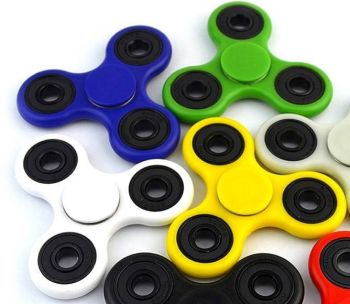 LPRNSP-001 - Turbo spinner a mano - Colore casuale