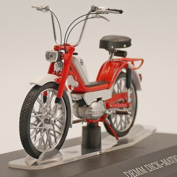 MAGMOT050 - Ciclomotore DEMM Dick-Matic 1972 rosso e bianco