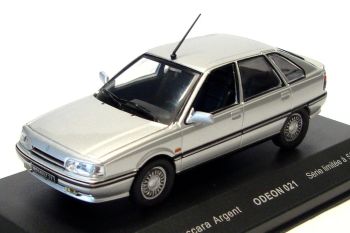 ODE021 - RENAULT 21 Baccara argento Edizione limitata a 500 esemplari
