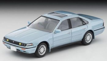 TOMLV-N335A - Nissan Cefiro Sports del 1988, colore argento-blu