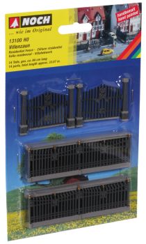 NOC13100 - 8 recinzioni di 9;5x3 cm con 2 cancelli di tipo residenziale di 5x3;5 cm