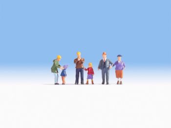 NOC15930 - famiglia in inverno