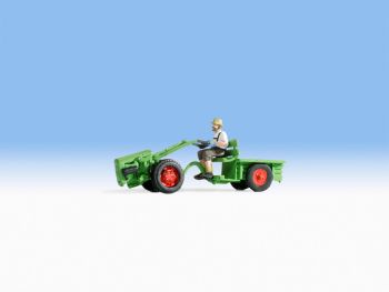 NOC16750 - Motozappa verde con rimorchio e personaggio