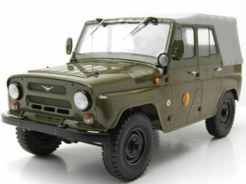 PRXPCL47087 - UAZ 469 4x4 chiuso convertibile esercito tedesco