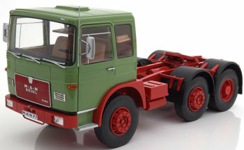 RK180052 - MAN F7 16.304 6x2 1972 verde limitata a 750 esemplari