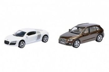 SCH24902 - Set di AUDI R8 e AUDI Q5 4X4 magnetici