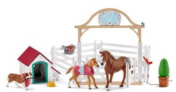 SHL42458 - Horse Club I cavalli ospiti di Hannah con il cane Ruby