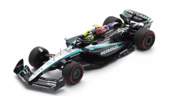 SPAS9533 - MERCEDES-AMG W15 E Perfomance #44 1o GP Inghilterra 2024 L.HAMILTON e bandiera