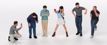 MGTAC36 - Figurine Public 2024