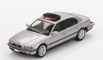 MGT00902-007E - BMW 750 IL E39 Tomorrow Never Dies confezione versione inglese 1997