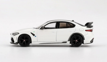 BBRDIE6426 - ALFA ROMEO Giulia GTAM 2021 bianca