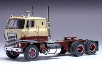 IXOTR201.22 - INTERNATIONAL Transtar COE 1965 beige e marrone