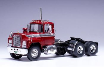 IXOTR212.22 - MACK Serie R 6x4 1966 Rossa