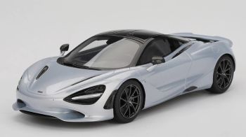TS0546 - McLAREN 750S 2023 Grigio chiaro
