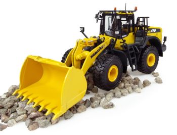UH8114 - Pala gommata KOMATSU WA 470-8
