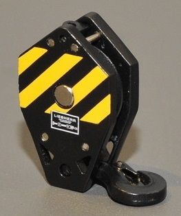 YCC215-1 - Amo 36 Tonnellate LIEBHERR Nero e Giallo - In Miniatura
