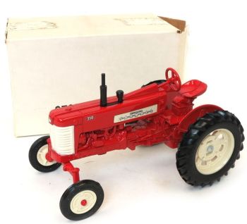 ZFN422UA - FARMALL 350 Wide edizione limitata Canadian Farm Show 1986