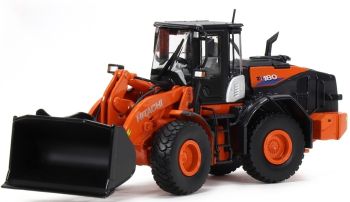 HITZW180 - Pala gommata HITACHI ZW180-6